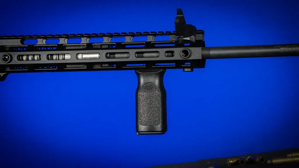 Vertical M-LOK foregrip mounted on an AR-15 free-float handguard
